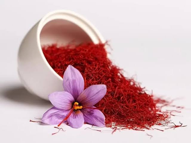 تشخیص زعفران اصیل (با استفاده از کاغذ) + ویدئو
